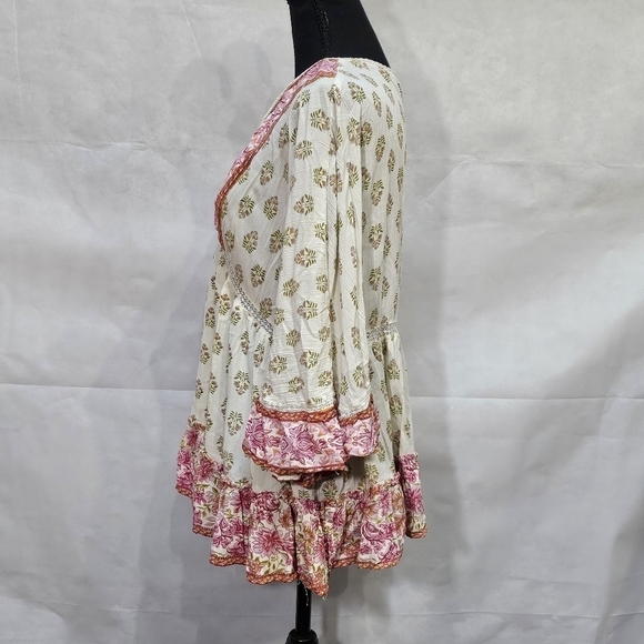Angie Dolman Sleeve V-neck Empire Waist Ruffled Hem Floral Pullover Top Sz L - Picture 5 of 7